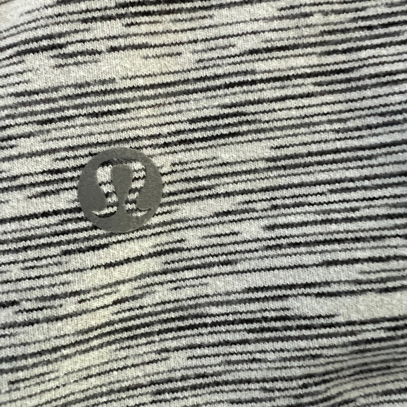 Lululemon Dancing Warrior Tank Top Silver Spoon Jewelled Magenta Women’s Size 4 - Picture 3 of 5